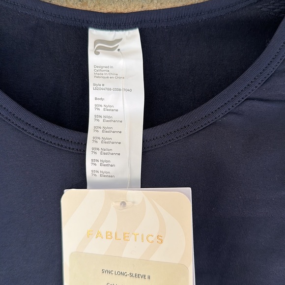 Fabletics Work Out Top - Picture 3 of 4